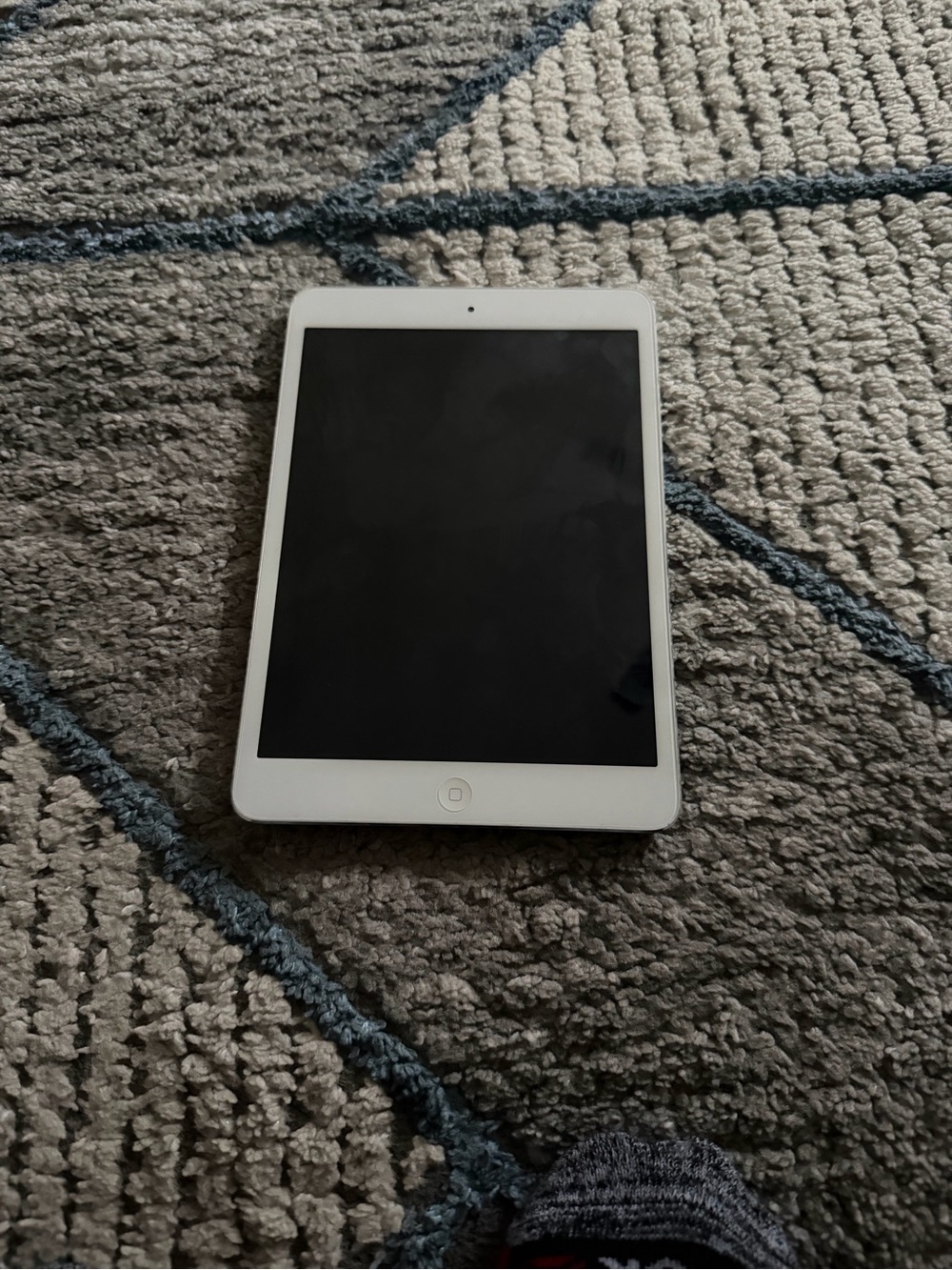 Apple iPad mini Apple iPad Mini 1st Gen 16GB Wi-Fi Silver